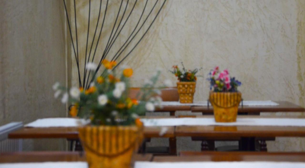 Hotel Dikran Los Ángeles Екстериор снимка